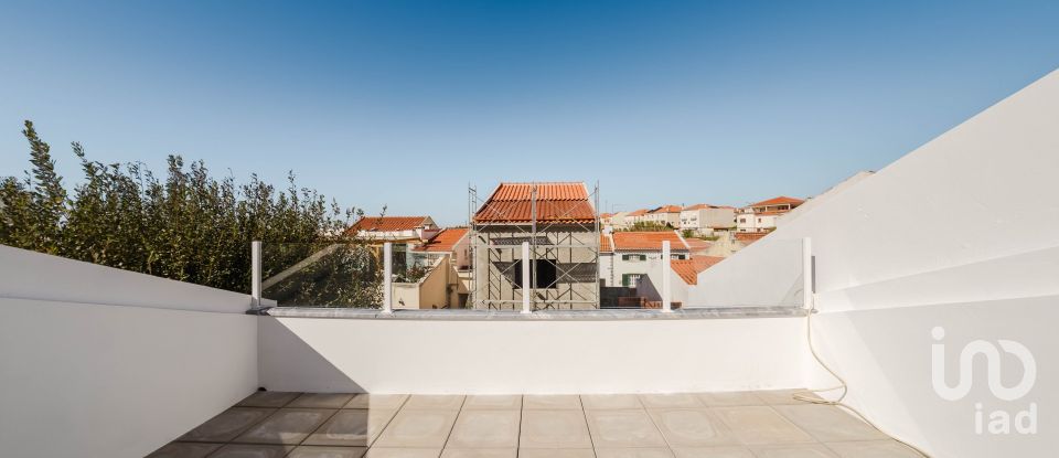 Moradia T2 em Ferrel de 142 m²