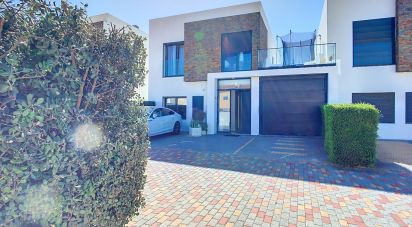 Maison T3 à A dos Cunhados e Maceira de 166 m²