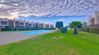 Maison T3 à A dos Cunhados e Maceira de 166 m²