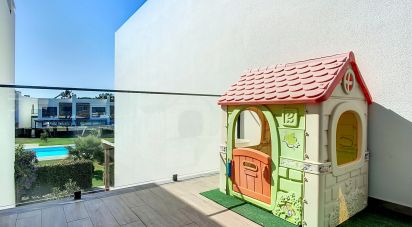 Maison T3 à A dos Cunhados e Maceira de 166 m²