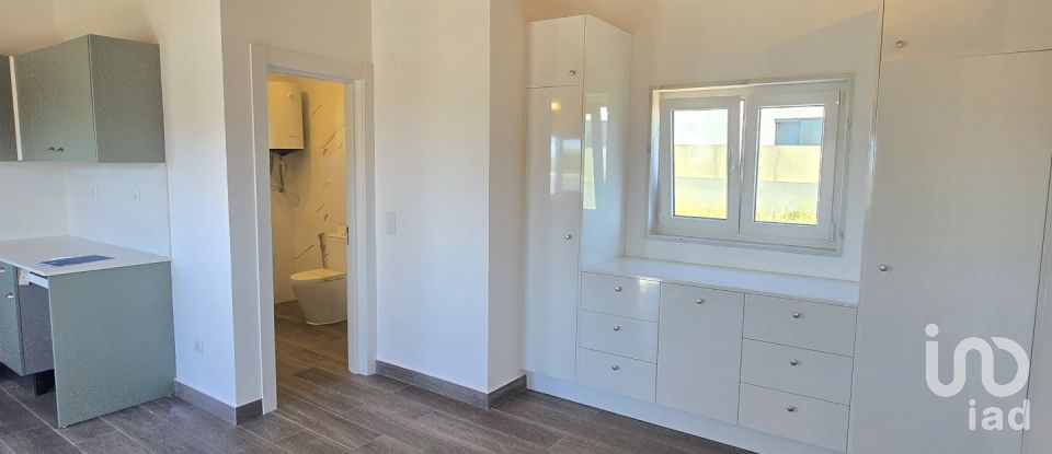 Moradia T0 em São João das Lampas e Terrugem de 35 m²