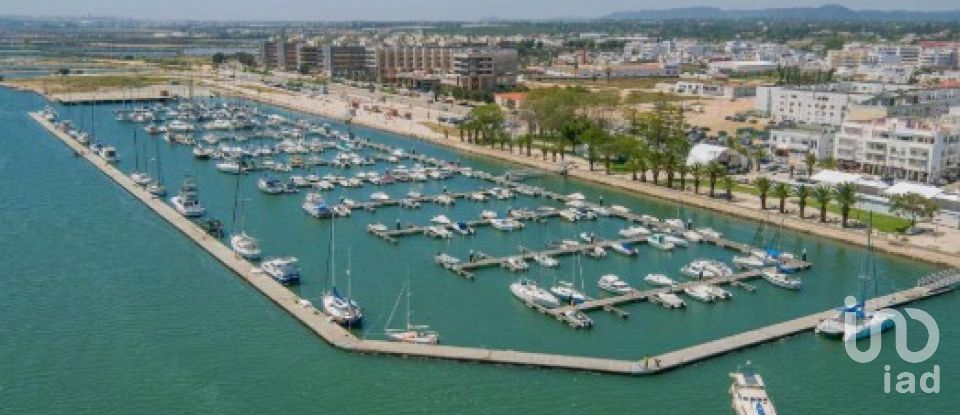 Pavillon T0 à Olhão de 228 m²