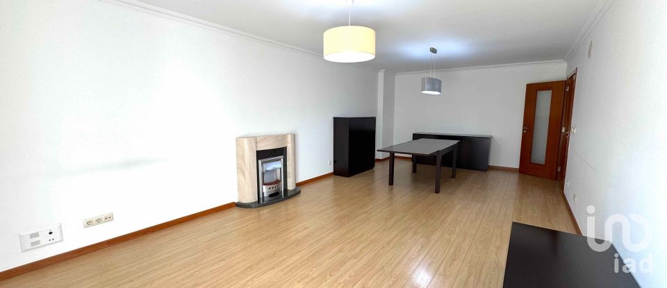 Apartment T3 in Algueirão-Mem Martins of 120 m²