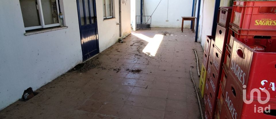 Boutique/Local commercial à Benavila e Valongo de 141 m²