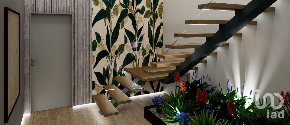 Terreno urbano em Rio Maior de 962 m²