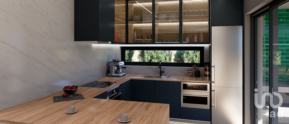 Terreno urbano em Rio Maior de 962 m²