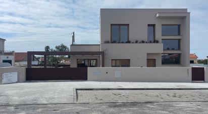 Maison T3 à Silveira de 135 m²