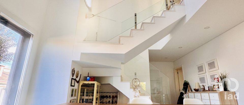 Moradia T3 em Fernão Ferro de 170 m²