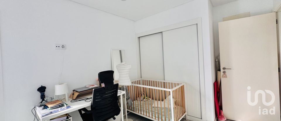 Moradia T3 em Fernão Ferro de 170 m²