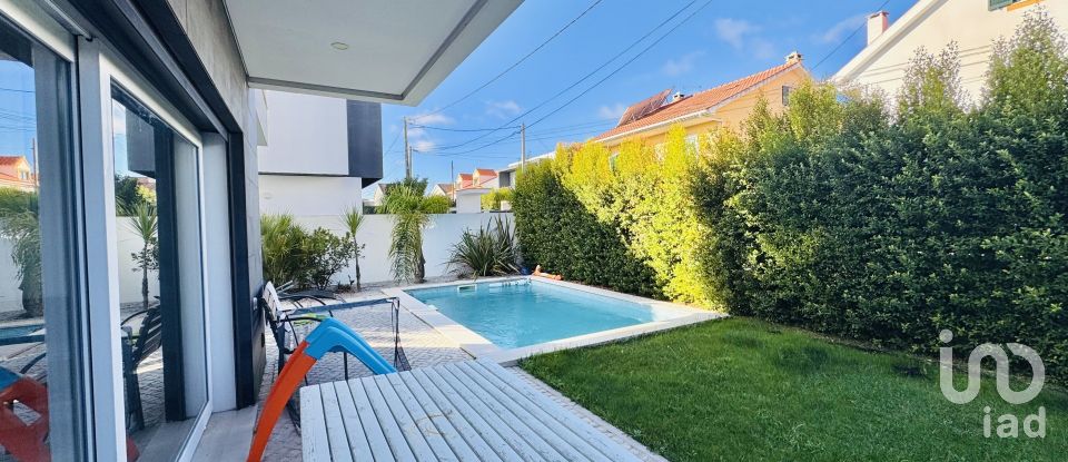 Moradia T3 em Fernão Ferro de 170 m²