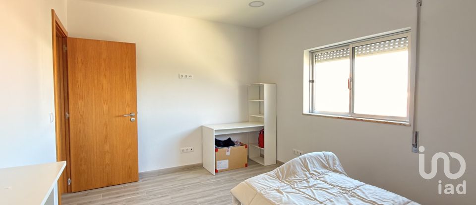 Casa / moradia T4 em Lavos de 230 m²