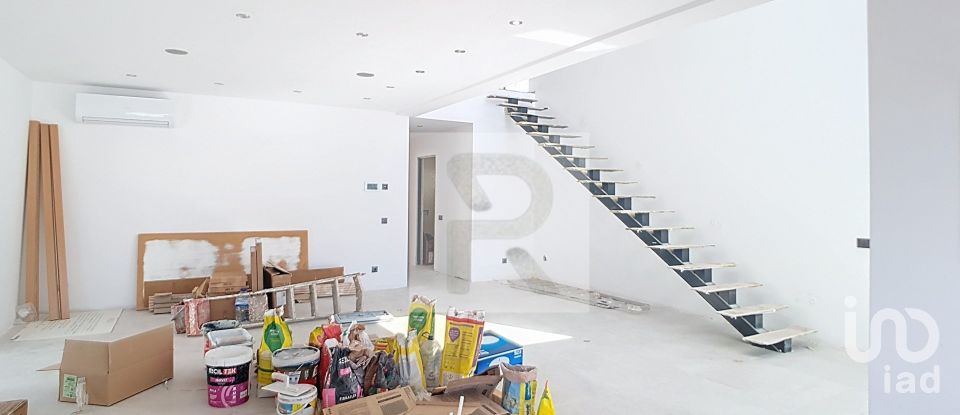 Maison T4 à Portimão de 238 m²