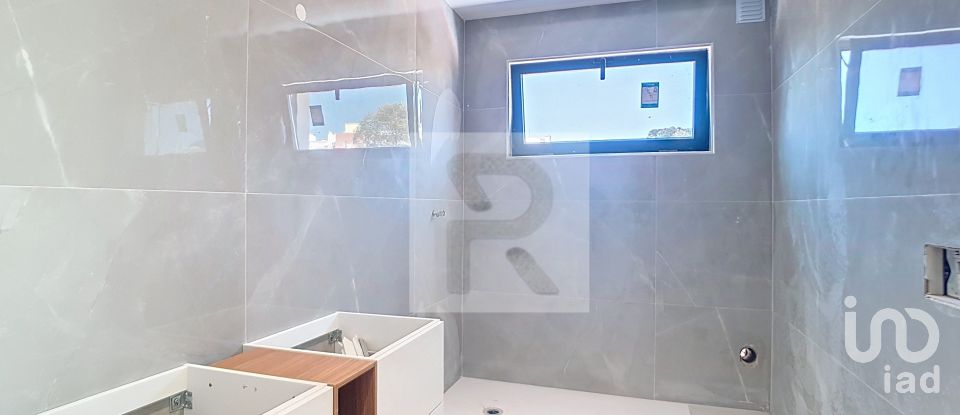 Maison T4 à Portimão de 238 m²