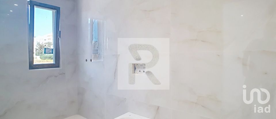 Maison T4 à Portimão de 238 m²