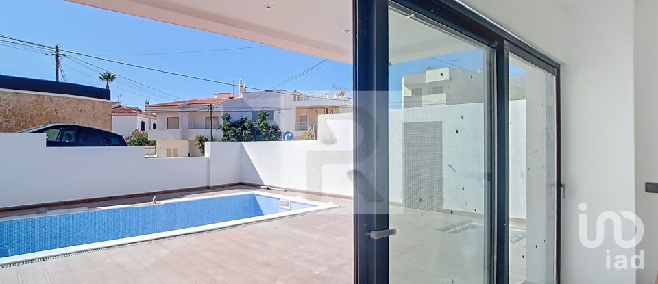 Maison T4 à Portimão de 238 m²