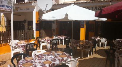 Boutique/Local commercial à Albufeira e Olhos de Água de 118 m²
