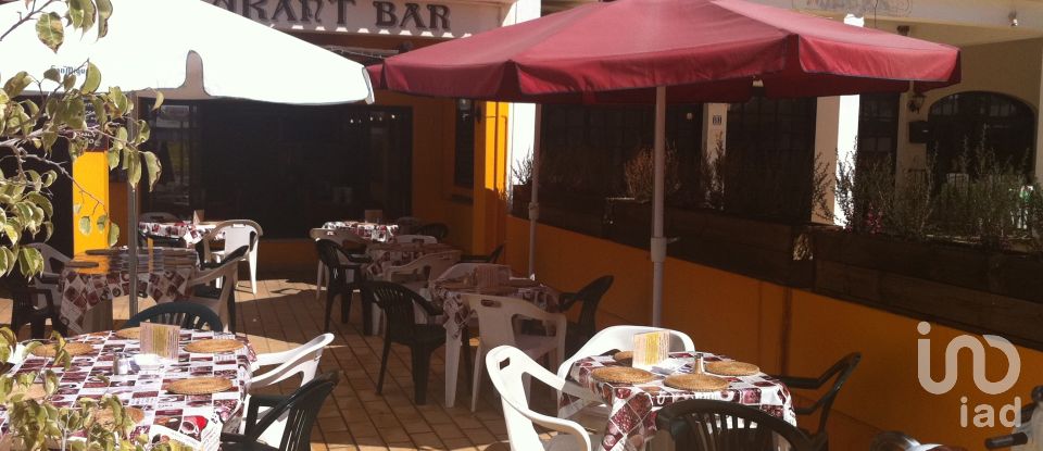 Boutique/Local commercial à Albufeira e Olhos de Água de 118 m²