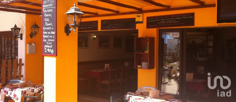 Boutique/Local commercial à Albufeira e Olhos de Água de 118 m²