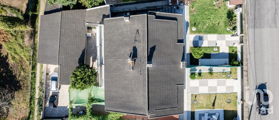 Moradia T5 em Santa Comba de 200 m²