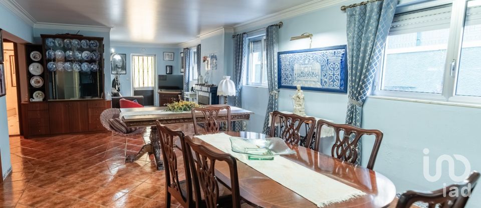 Moradia T5 em Santa Comba de 200 m²