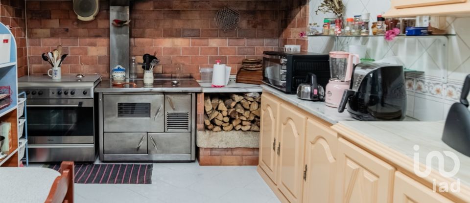 Moradia T5 em Santa Comba de 200 m²