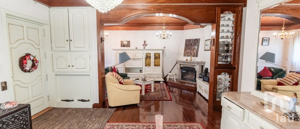 Moradia T5 em Santa Comba de 200 m²