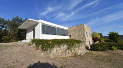 Ferme T3 à Oliveira do Hospital e São Paio de Gramaços de 273 m²