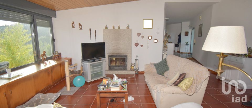 Quinta T3 em Oliveira do Hospital e São Paio de Gramaços de 273 m²