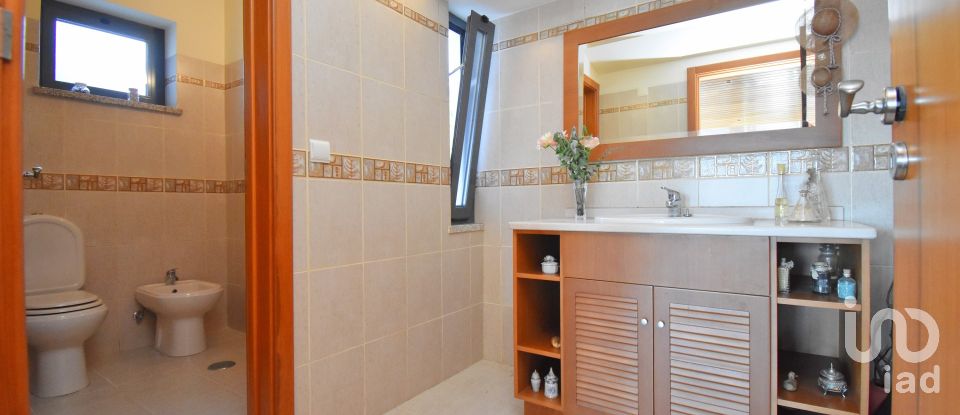 Quinta T3 em Oliveira do Hospital e São Paio de Gramaços de 273 m²