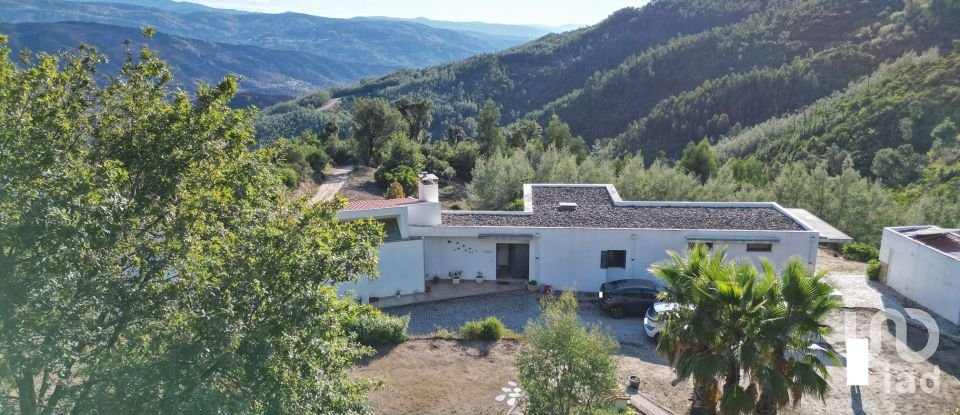 Quinta T3 em Oliveira do Hospital e São Paio de Gramaços de 273 m²