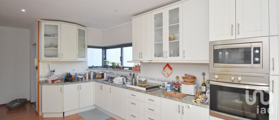 Quinta T3 em Oliveira do Hospital e São Paio de Gramaços de 273 m²