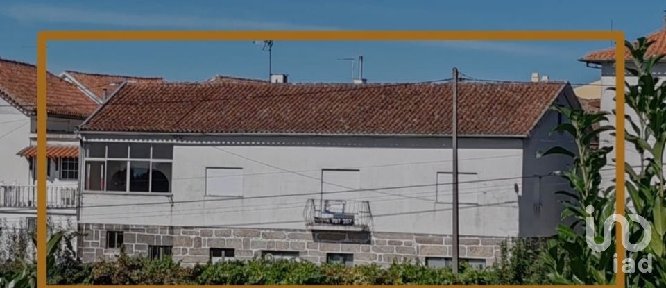 Moradia T4 em Covas e Vila Nova de Oliveirinha de 150 m²