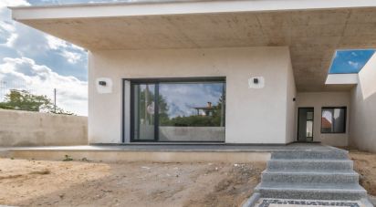 Maison T3 à Leiria, Pousos, Barreira e Cortes de 234 m²