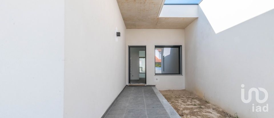 Moradia T3 em Leiria, Pousos, Barreira e Cortes de 234 m²