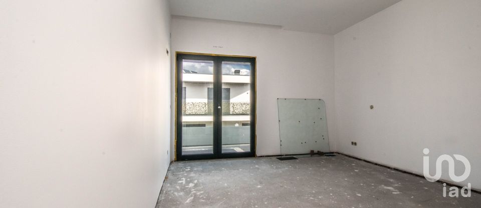 Moradia T3 em Leiria, Pousos, Barreira e Cortes de 234 m²