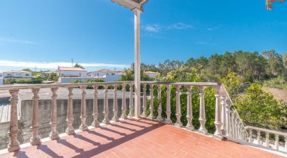 Maison T5 à Marinha Grande de 285 m²