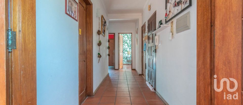 Maison T5 à Marinha Grande de 285 m²