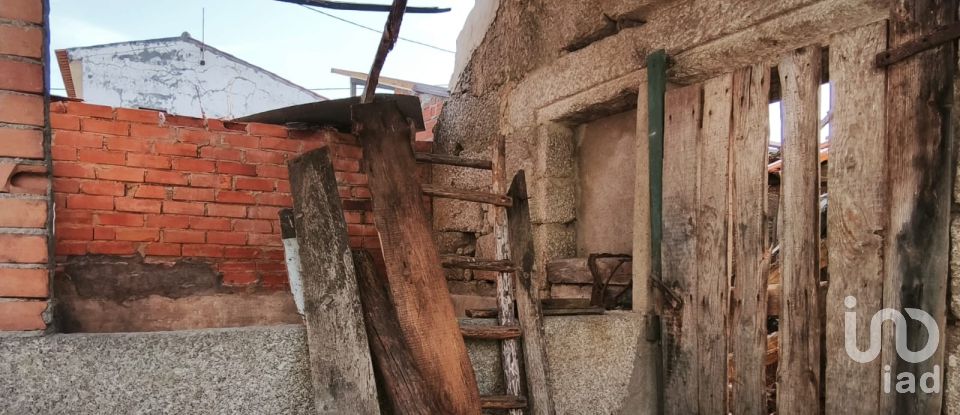 Casa de aldeia T3 em Seixo da Beira de 106 m²