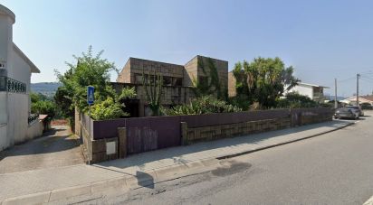 House T4 in Azurém of 759 m²