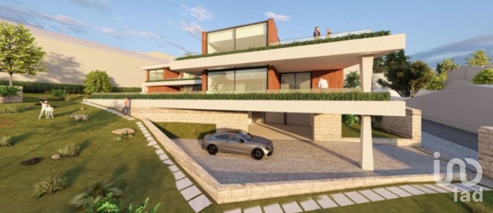 Terreno urbano em Santa Marinha E São Pedro Da Afurada de 2 113 m²