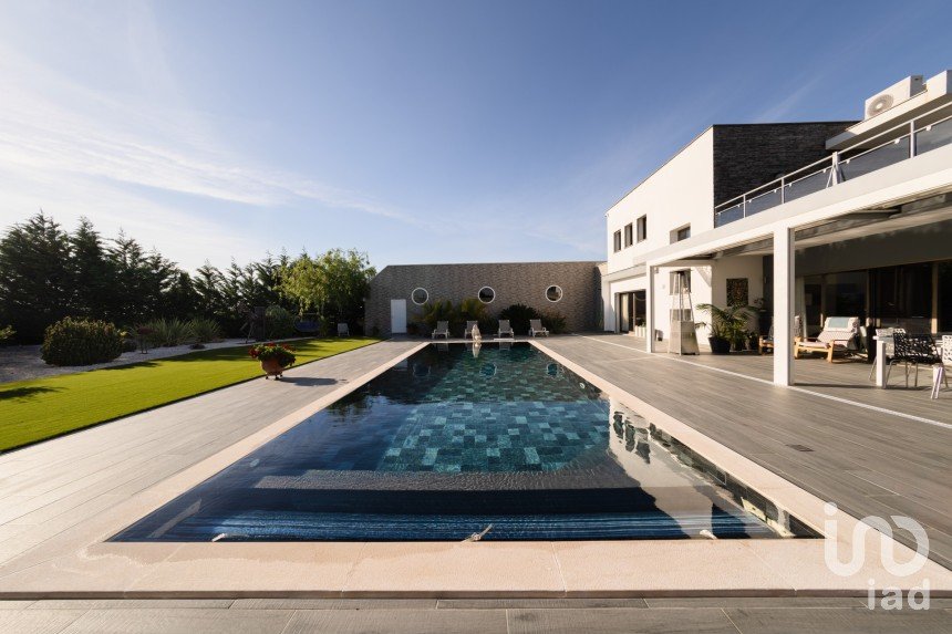 Moradia T4 em Carvalhal de 437 m²