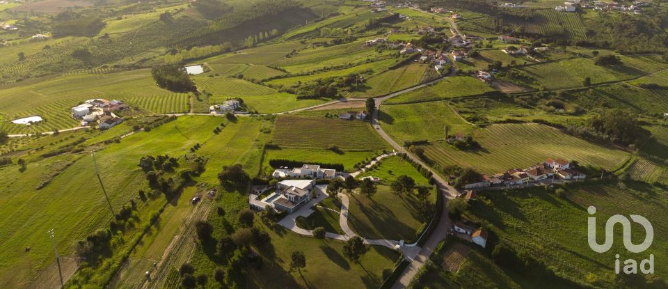 Moradia T4 em Carvalhal de 437 m²