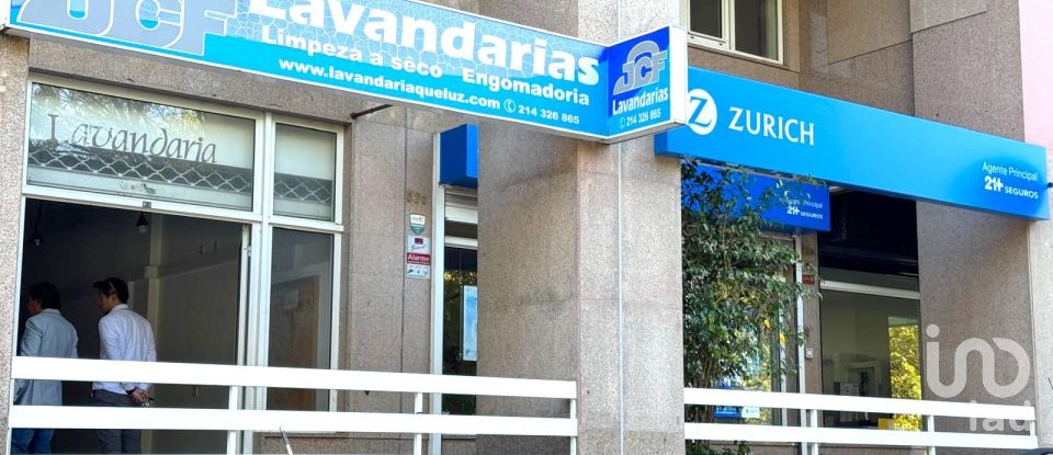 Boutique/Local commercial à Queluz e Belas de 98 m²