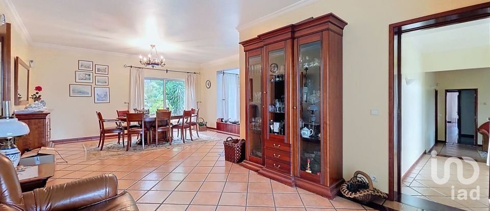 Moradia T3 em Ossela de 336 m²