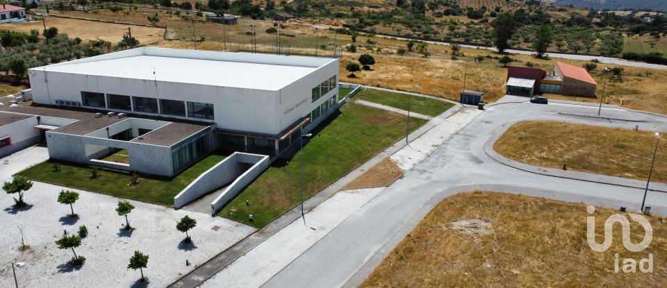 Terreno em Almeida de 562 m²