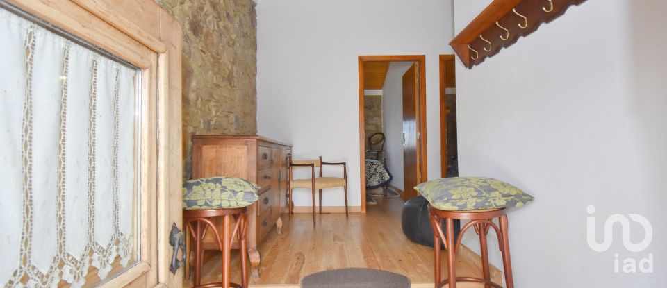 Maison de village T2 à Cumeeira de 166 m²