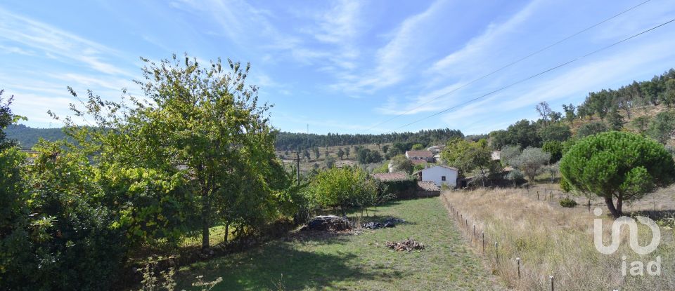 Maison de village T2 à Cumeeira de 166 m²