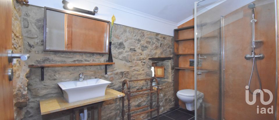 Maison de village T2 à Cumeeira de 166 m²