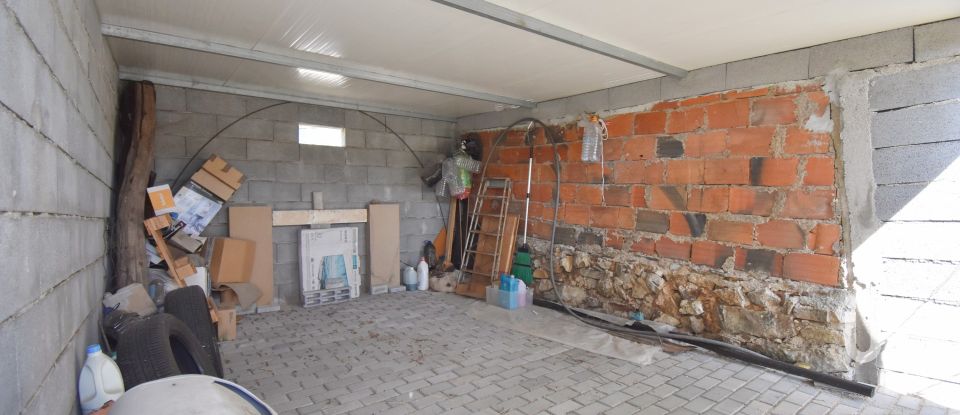 Maison de village T2 à Cumeeira de 166 m²