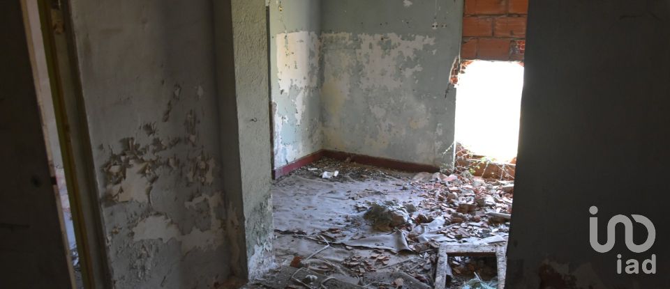 Maison de plain-pied T4 à São João Baptista de 85 m²